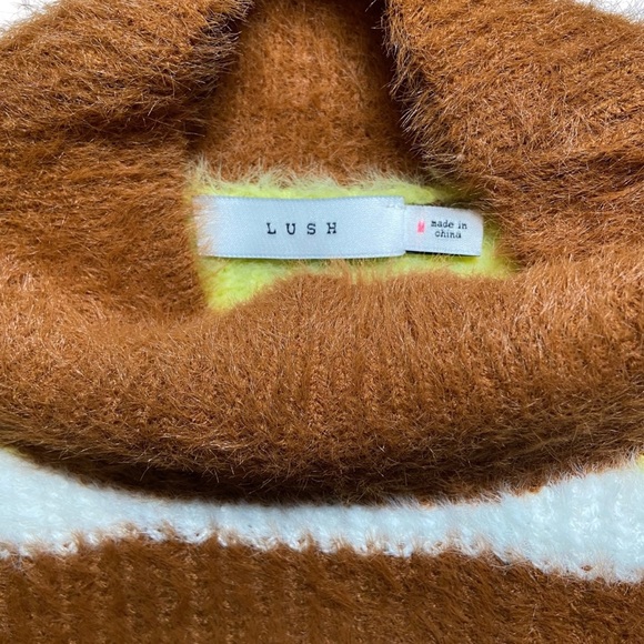 Striped Fuzzy Sweater‎ Medium Mock Neck Cropped Long Sleeve Cozy - Picture 6 of 6